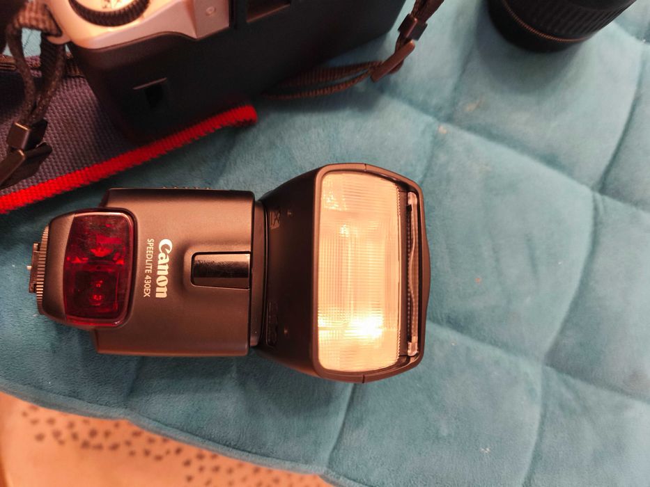 Canon  film EOS 300D Canon 28-80mm 35-80mm   Blitz Canon  430EX