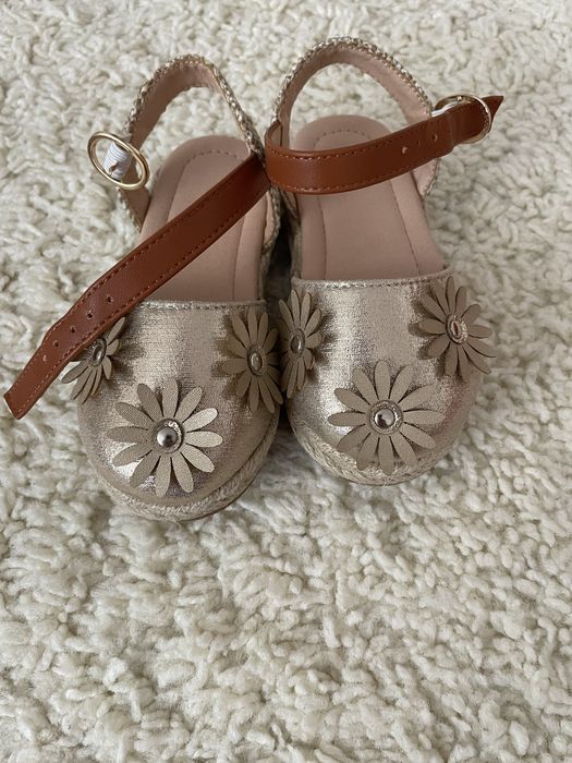 Incaltaminte fetite noi