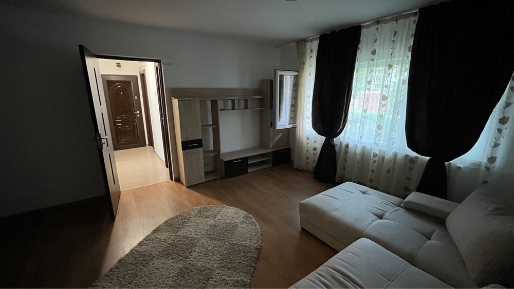 Proprietar vând garsoniera 42 mp