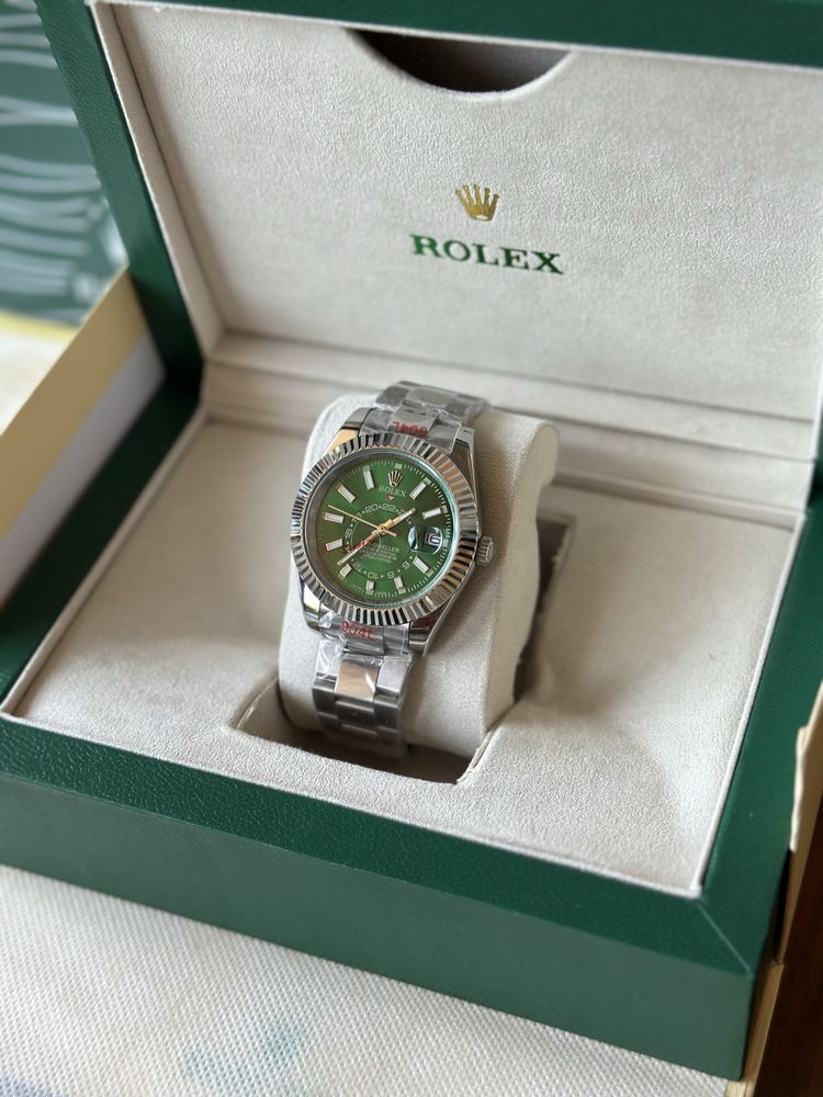 Rolex Sky-Dweller Green 42 mm