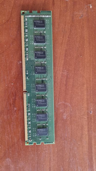 Оперативная память DDR3 4GB 1333MHz