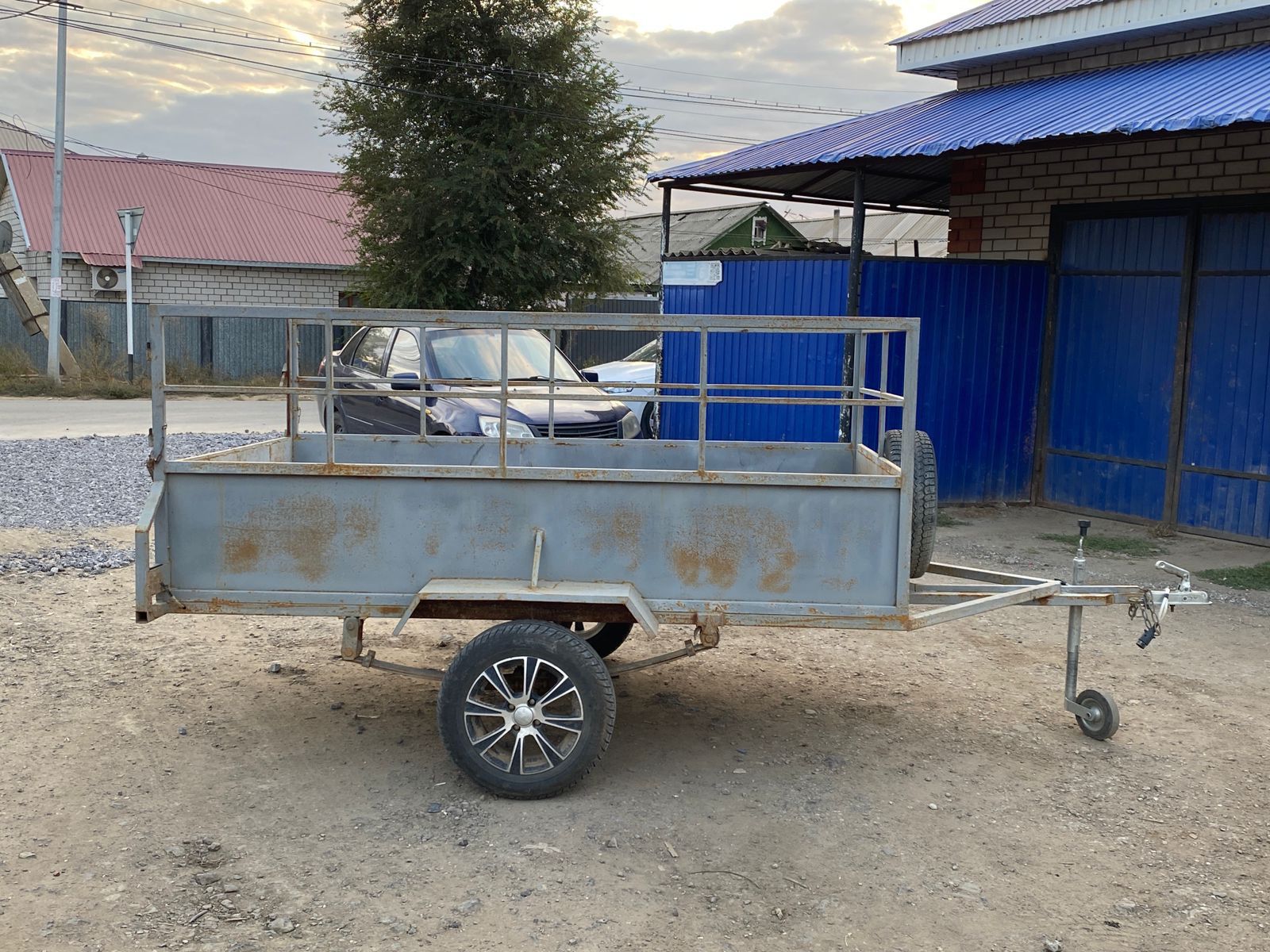 Продам прицеп  дакумент есть