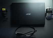 Acer Aspire 5 + мишка Glorious Model O + калъф