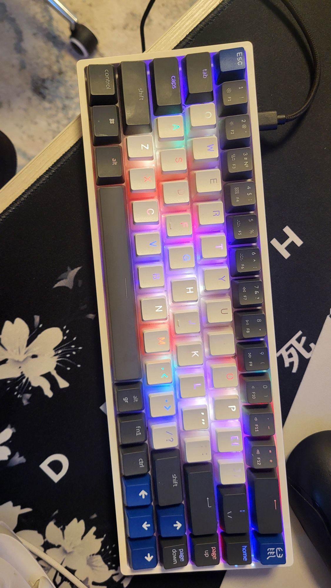 Akko 3068B plus+