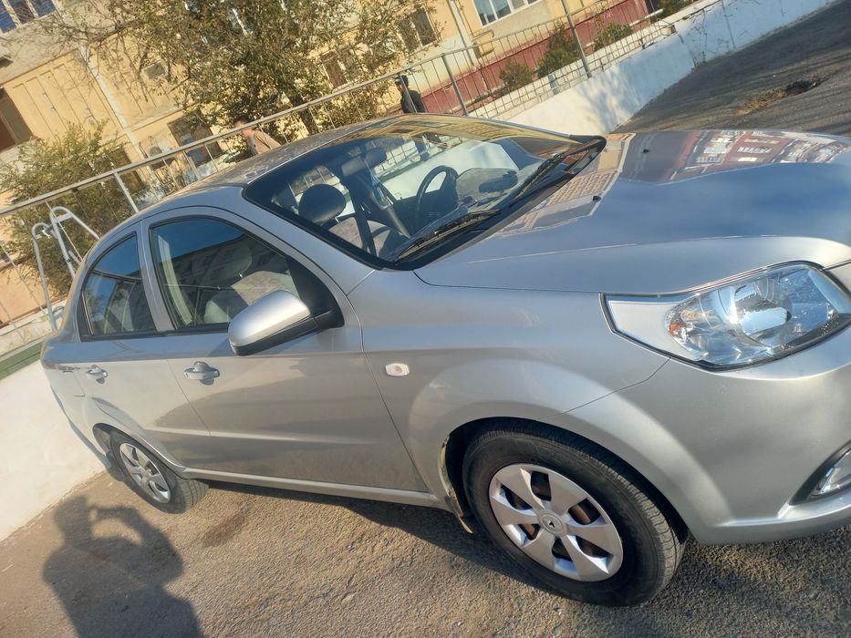 Нексия 3 сотилади