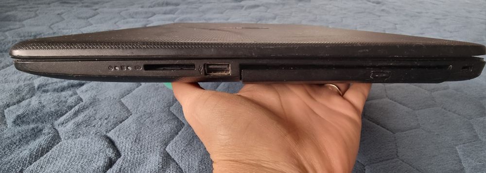 Лаптоп HP 17,3 за части