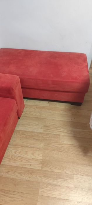 Colțar extensibil 210x150 cu lada depozitare și tamburet 130x7