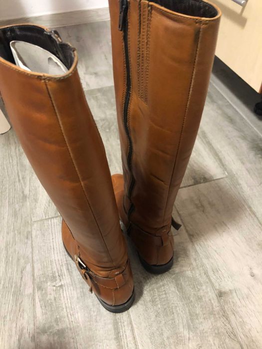 Vand cizme de dama