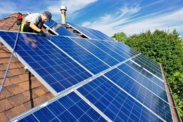 Panouri solare,fotovoltaice montaj , manopera