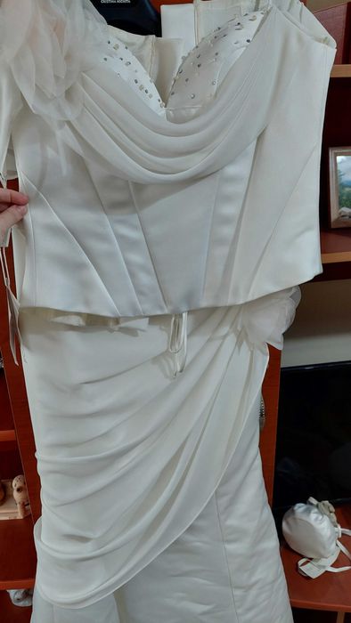 Rochie de mireasa, alba , brand Agnes Toma, marime 42
