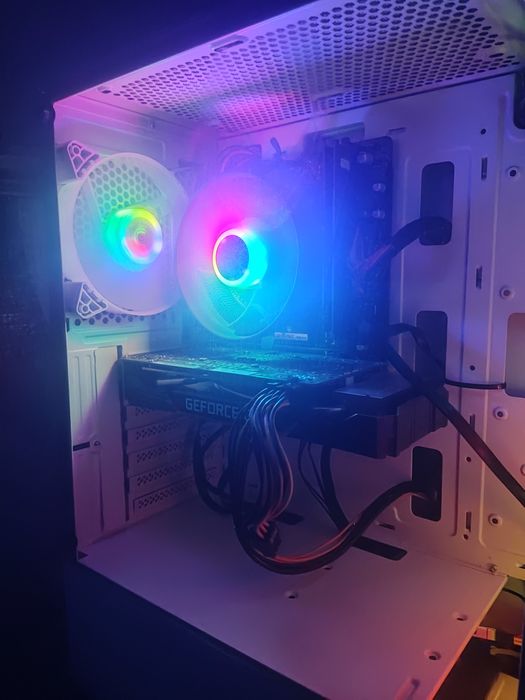 intel core i5 9400F 
H310MHD PRO 
Operativka 24GB
GTX 1660 TI 6GB 
100