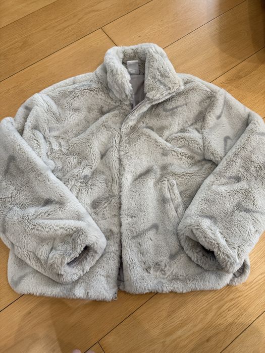 Спортно яке Nike