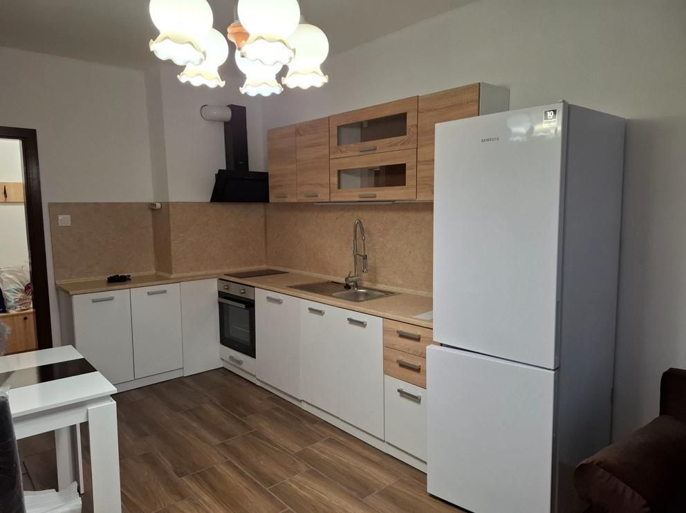 Дава се под наем Многостаен апартамент в София, Младост 2 - 88 кв.м за 899 € - Снимка #1
