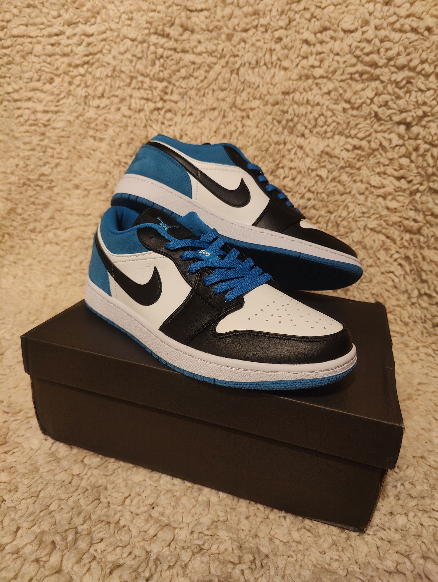 Air Jordan 1 low Laser blue