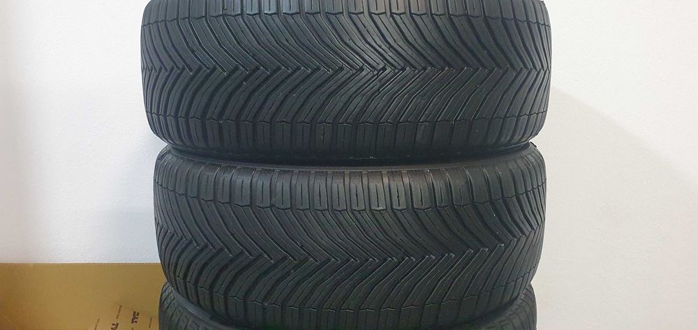 Michelin 225 45 19 all season