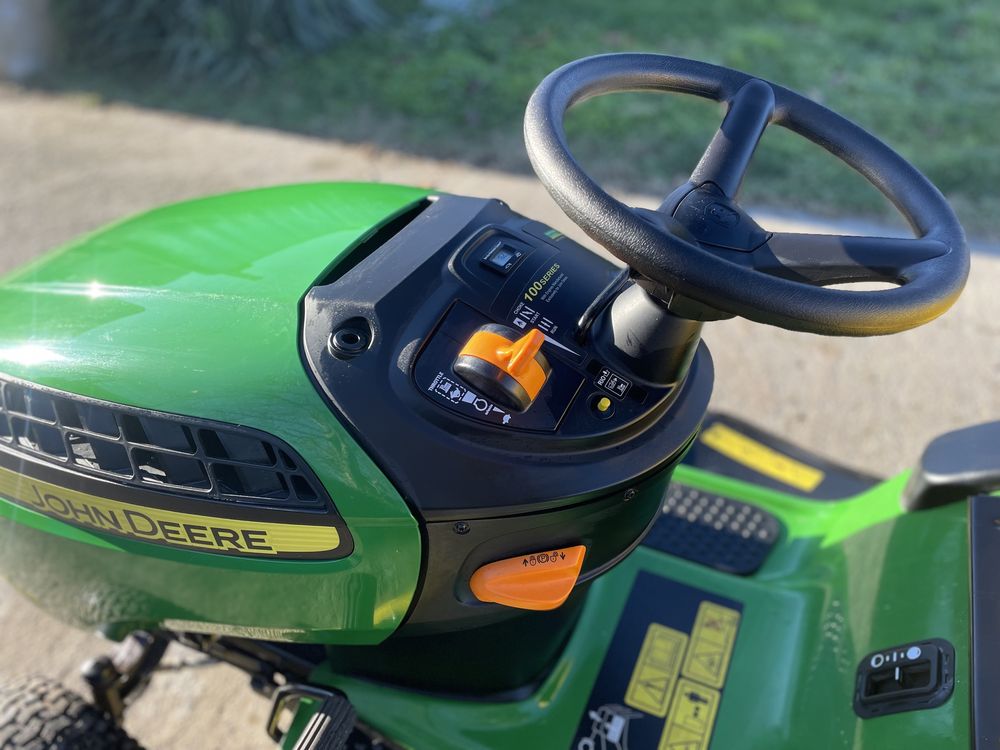 Косачка John Deere X105Auto