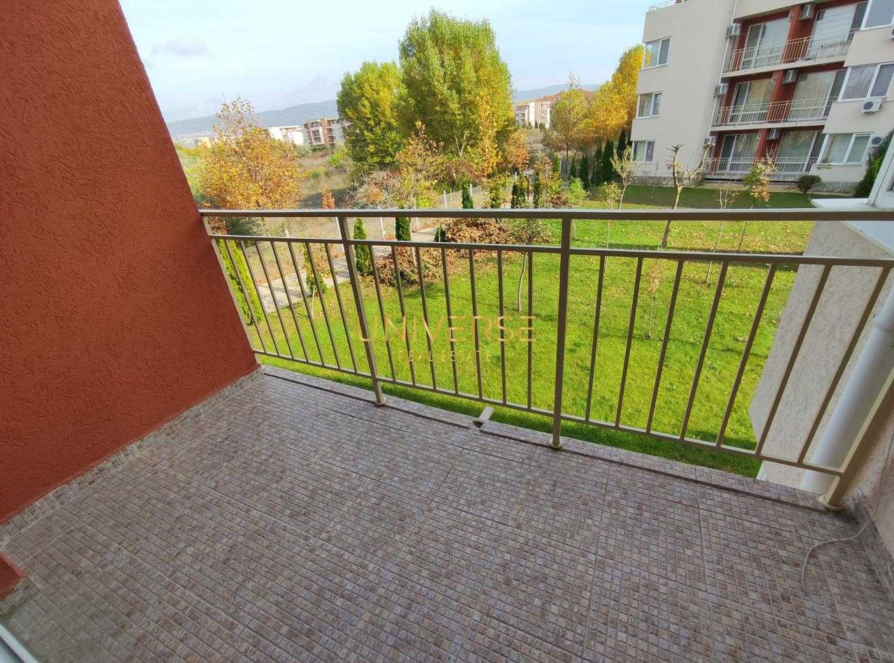 Продава се Двустаен апартамент в к.к. Слънчев бряг - 60 кв.м за 1067 €/кв.м - Снимка #12
