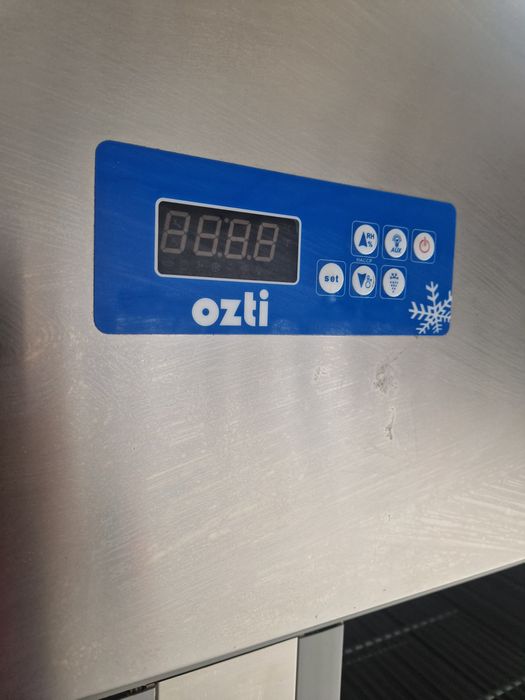 Професионален фризер 1200 литра Ozti