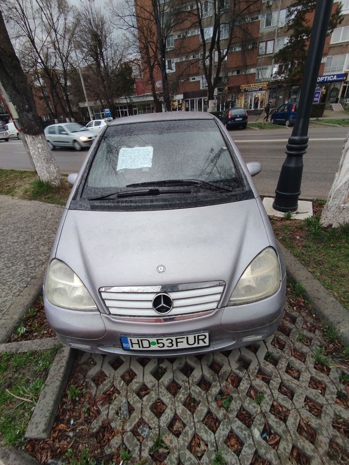 Vând Mercedes  A160