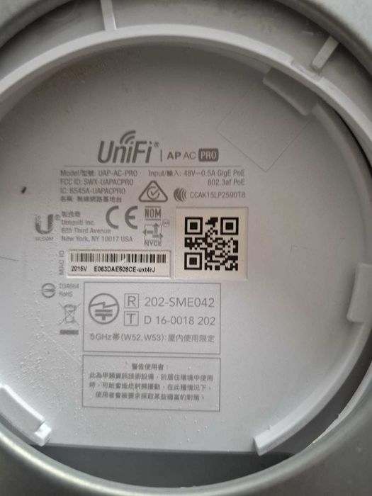Acces Point UniFi UAP-AC-PRO/UAP-AC-LR + Cloud Key