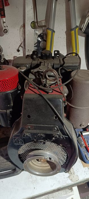 Vând motor Rugerini