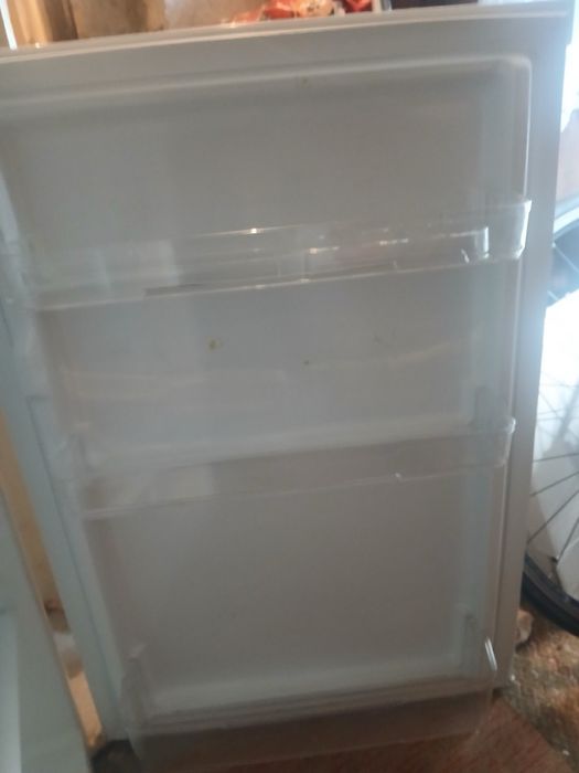 Хладилник Arielli