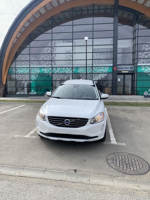 Volvo XC60 T5 - cutie automata