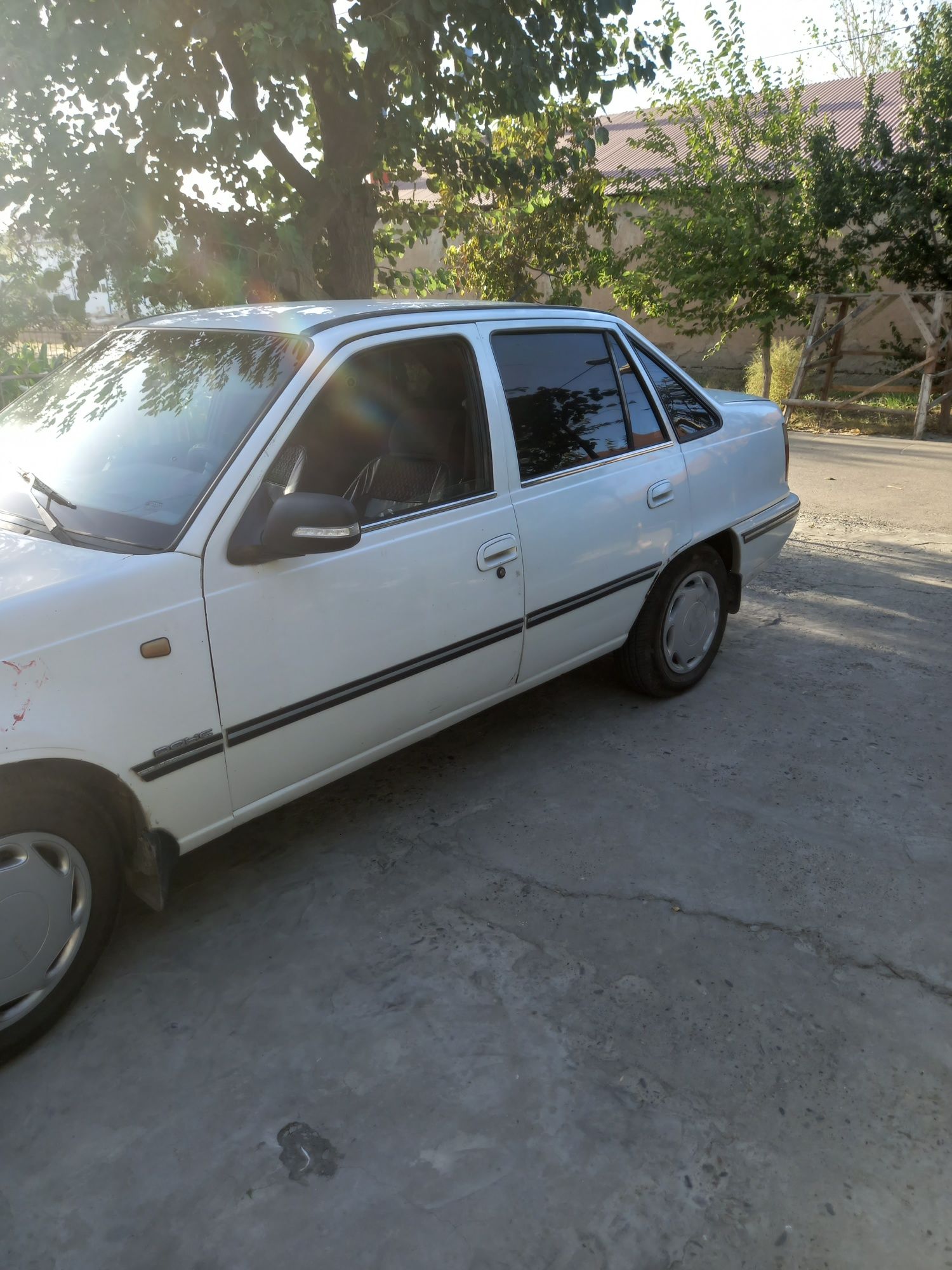 Nexia 1.  2006 dons 1.5
