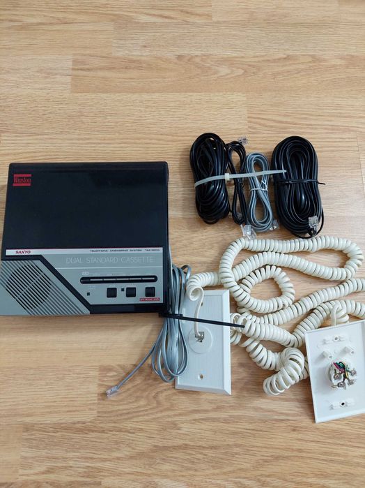 Robot telefon SANYO TAS 320G Robot telefonic cu casete