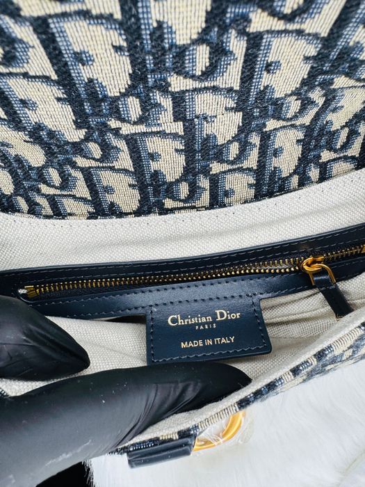 Geanta Dior Saddle bumbac si piele naturala prezentare completa