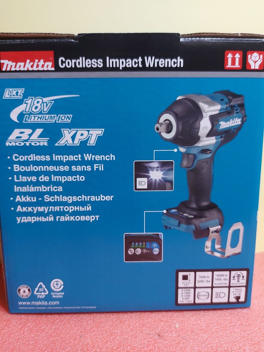 Нов гайковерт MAKITA DTW700Z