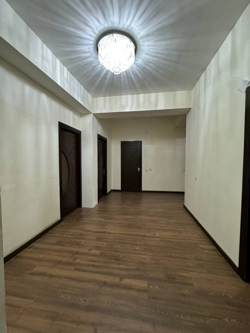 Продаётся Новостройка ул.Нурафшон 3/3/5 кв.м 104 цена 108000