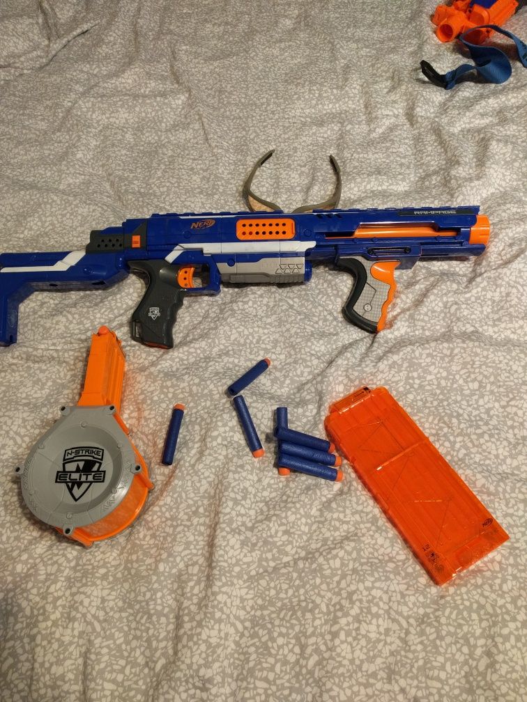 Jucarie Nerf pistol pusca Rampage 25 proiectile și Cycloneshock Mega M