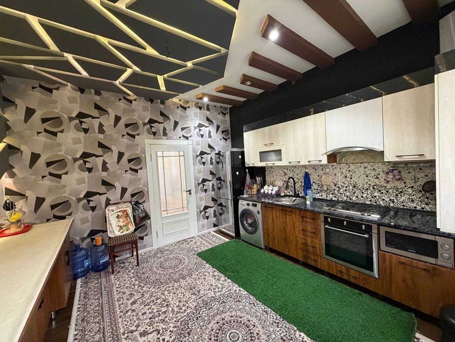 Продаётся 3х комн квартира на 2 этаже Ор-р Мелодия