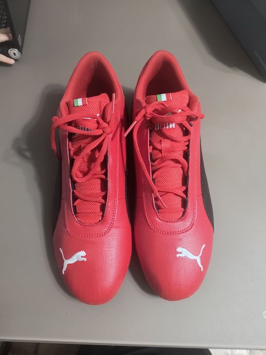 Adidași Puma Ferrari Nr 46 dar se potrivesc mai bine pe 45