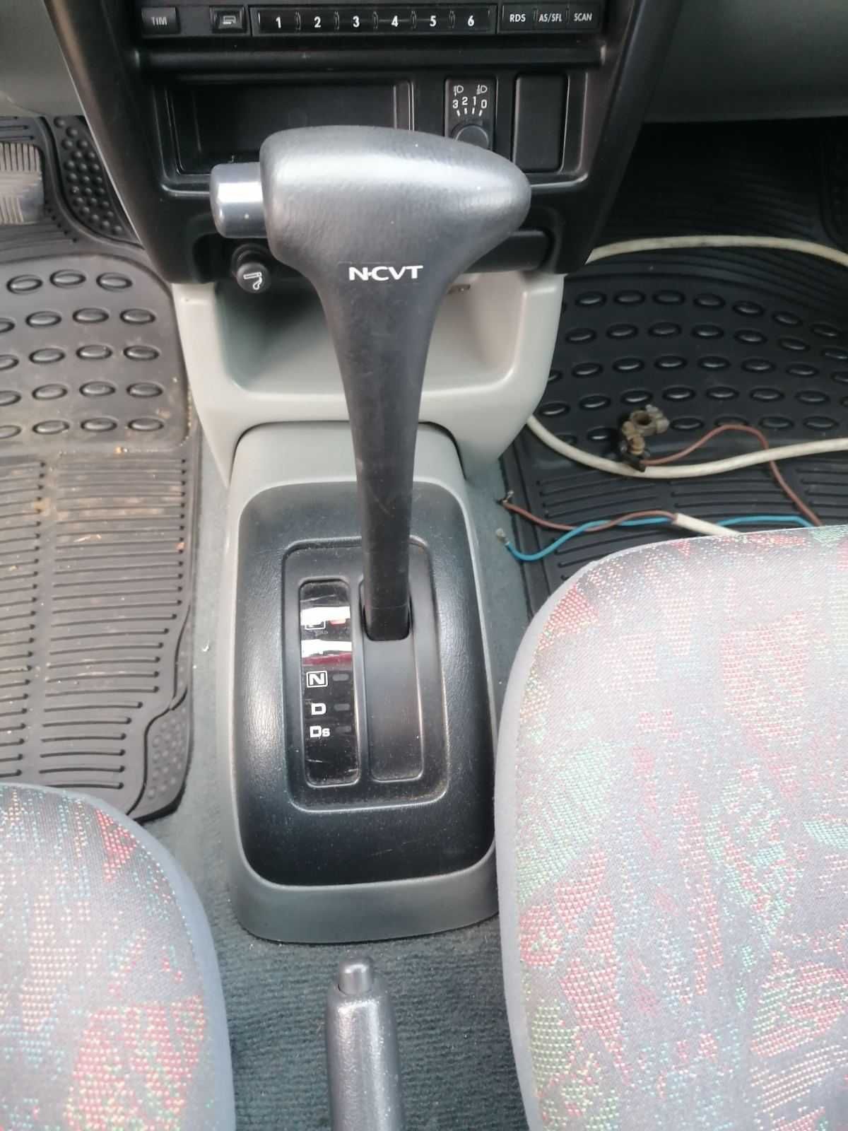 Нисан Микра к11 автоматик, бензин / Nissan Micra k11 automatic, petrol