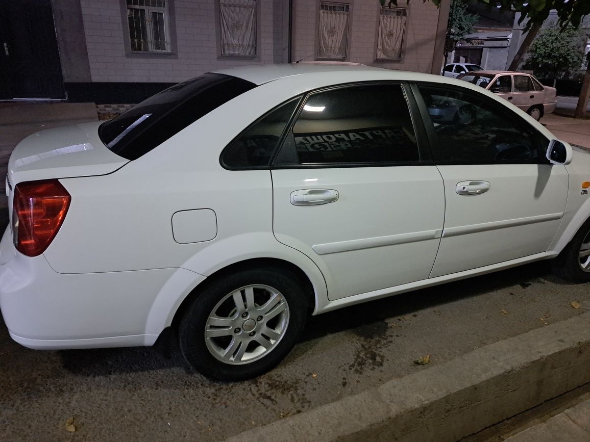 Lasetti 1.6 avtomat 2013yil