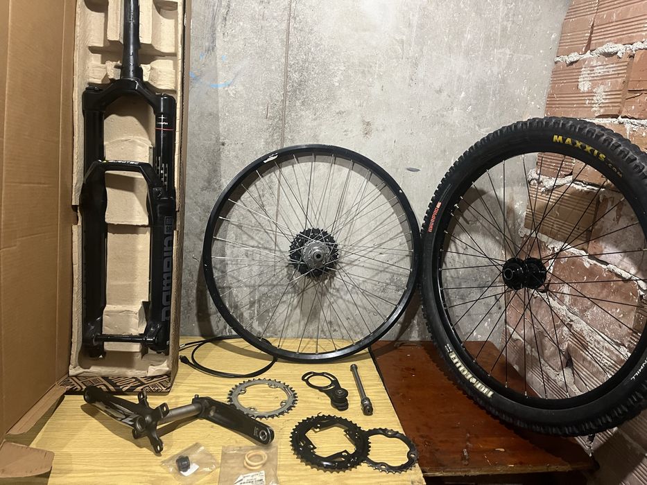 Dh части за колело вилка  капла,курбели,прочи,команда