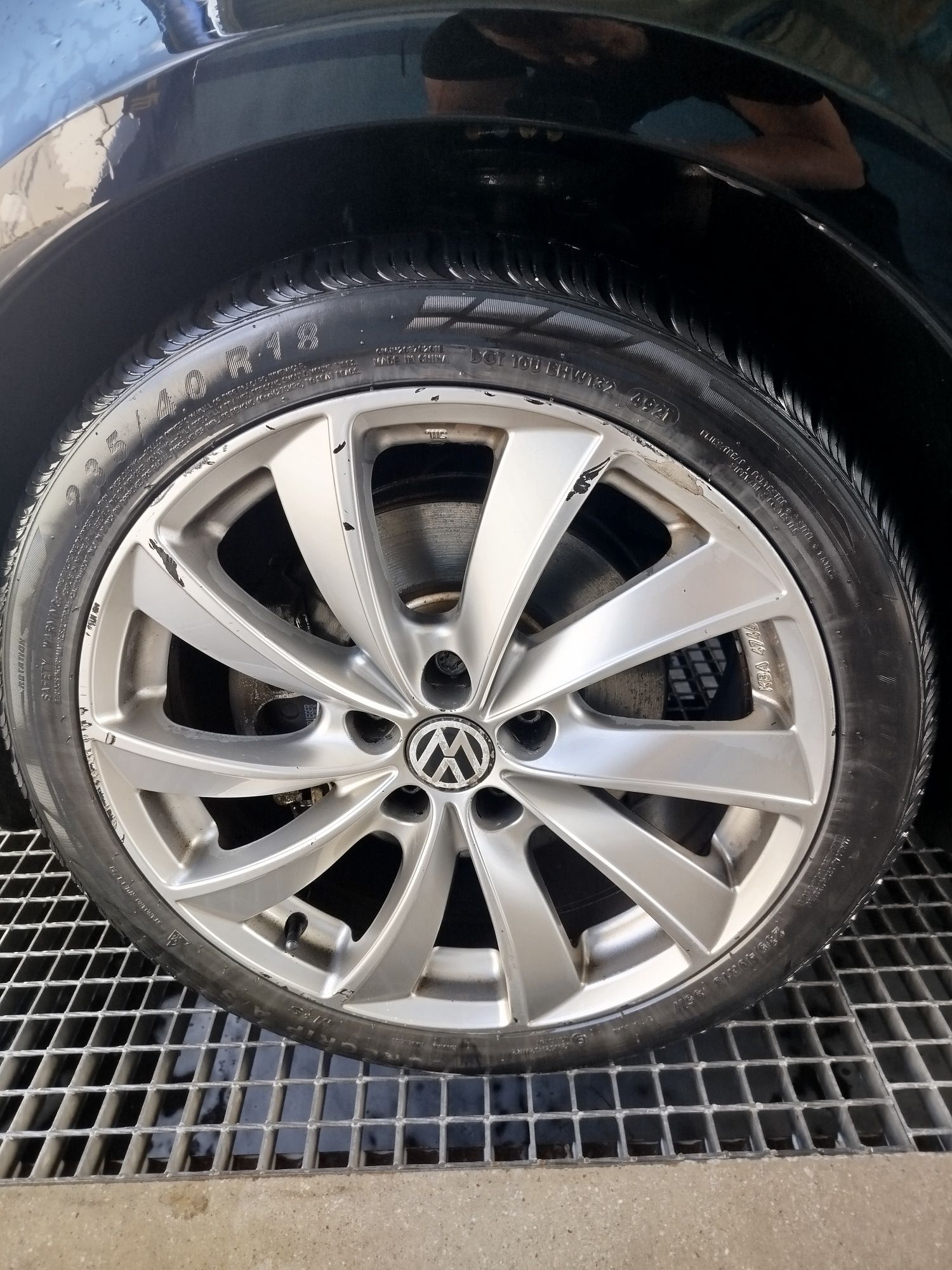 Jante Roti Volkswagen originale R18 cauciucuri 235/40