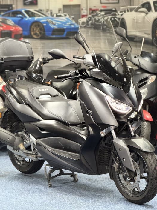 Yamaha XMAX 125cc black friday