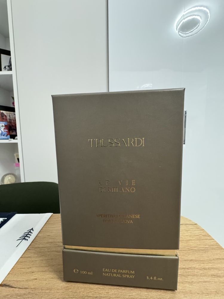 Парфюм Trussardi Le vie Di Milano