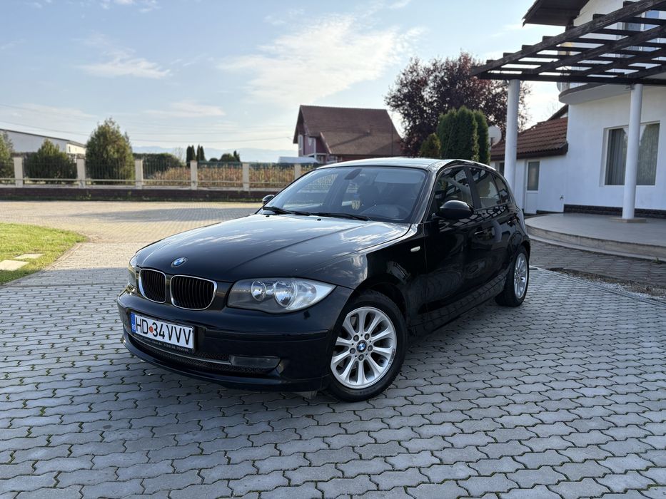 BMW Seria 1 Facelift 2008 – 2.0 Diesel 143 CP, Înmatriculat