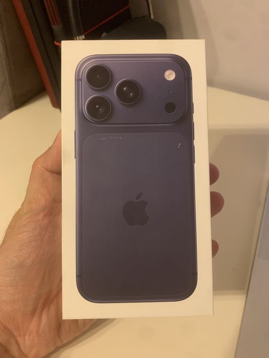 Продам iPhone Айфон 17 pro 256 GB deep blue EAC, верифицированный