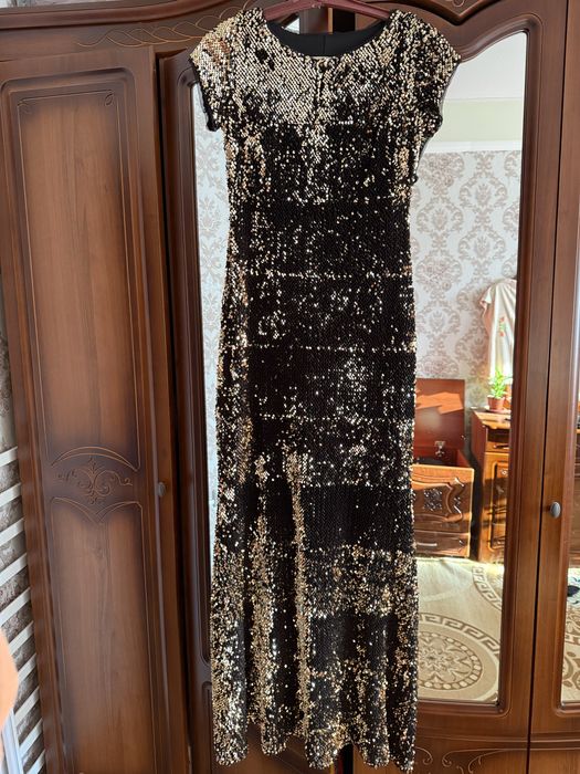 Вечернее длинное платье