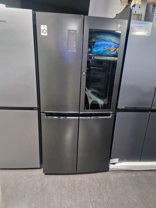 Side by side LG InstaView