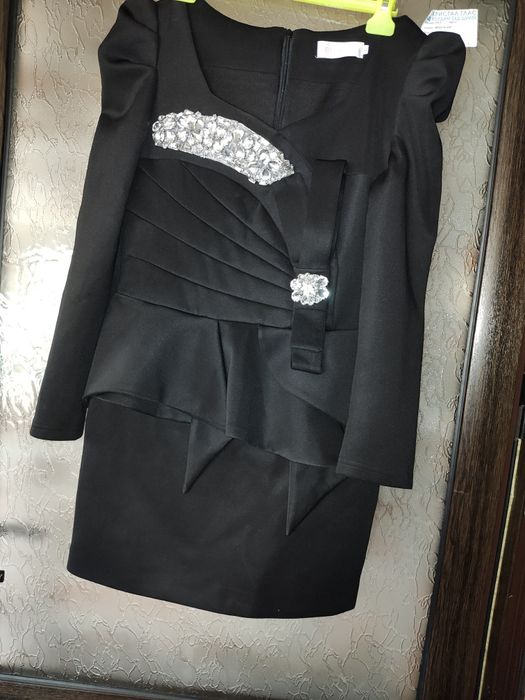 Черна дамска официална рокля