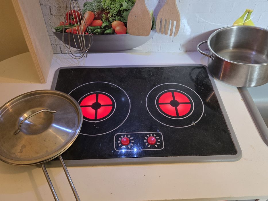 Детска дървена кухня