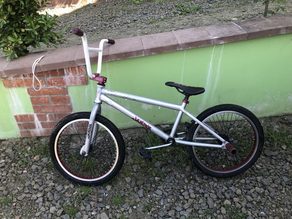 Bicicleta BMX de vânzare