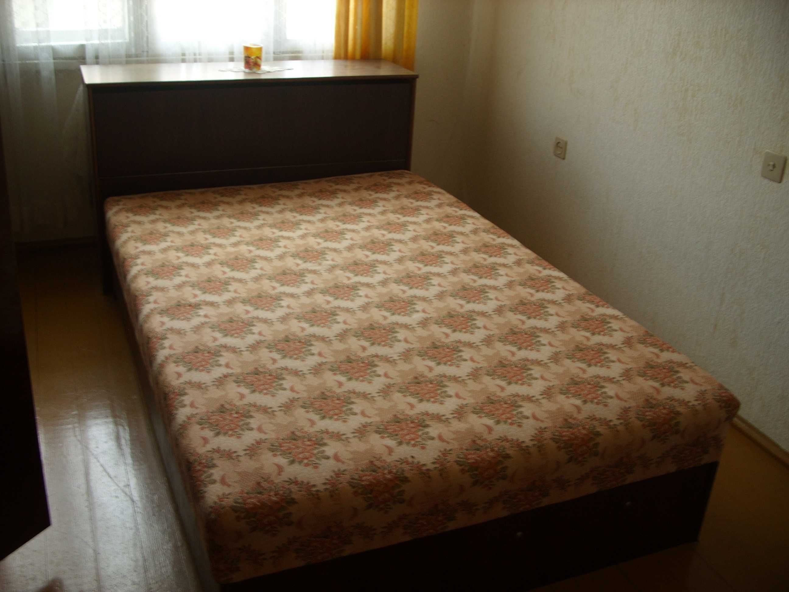 Легло 120/190 с повдигащ механизъм и ракла