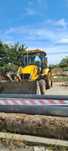 Oferim transport cu raba de 25 tone si servicii cu buldoexcavator 
Mol